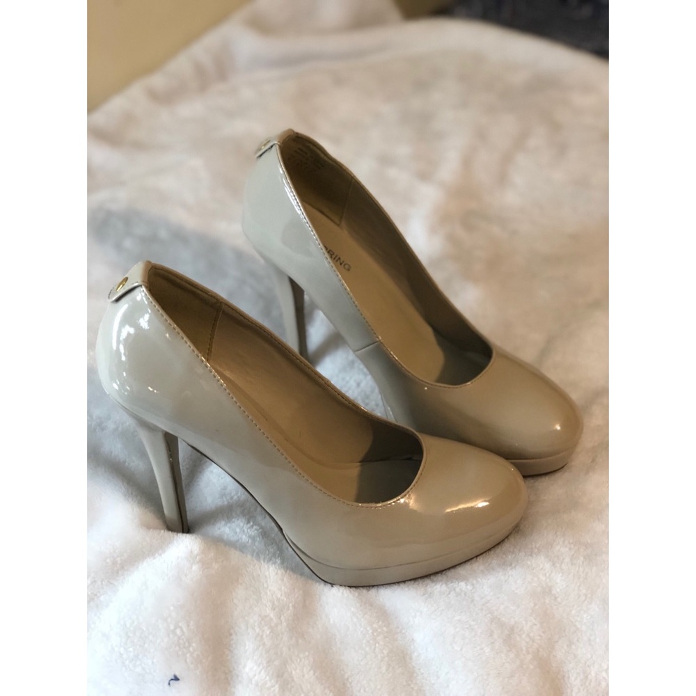 Call it Spring nude heels